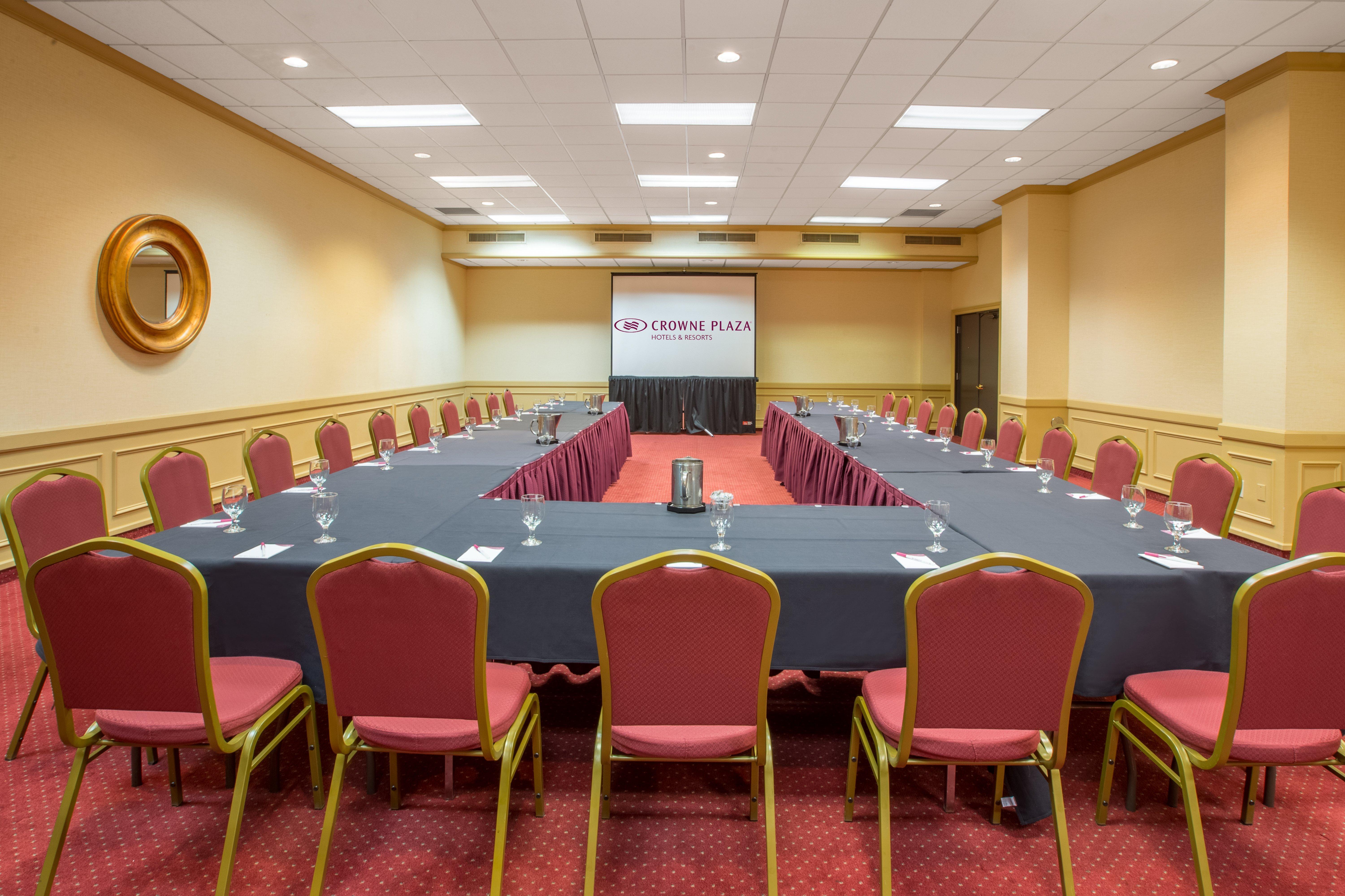 Готель Crowne Plaza Cleveland Airport By Ihg Міддлберґ-Гайтс Екстер'єр фото
