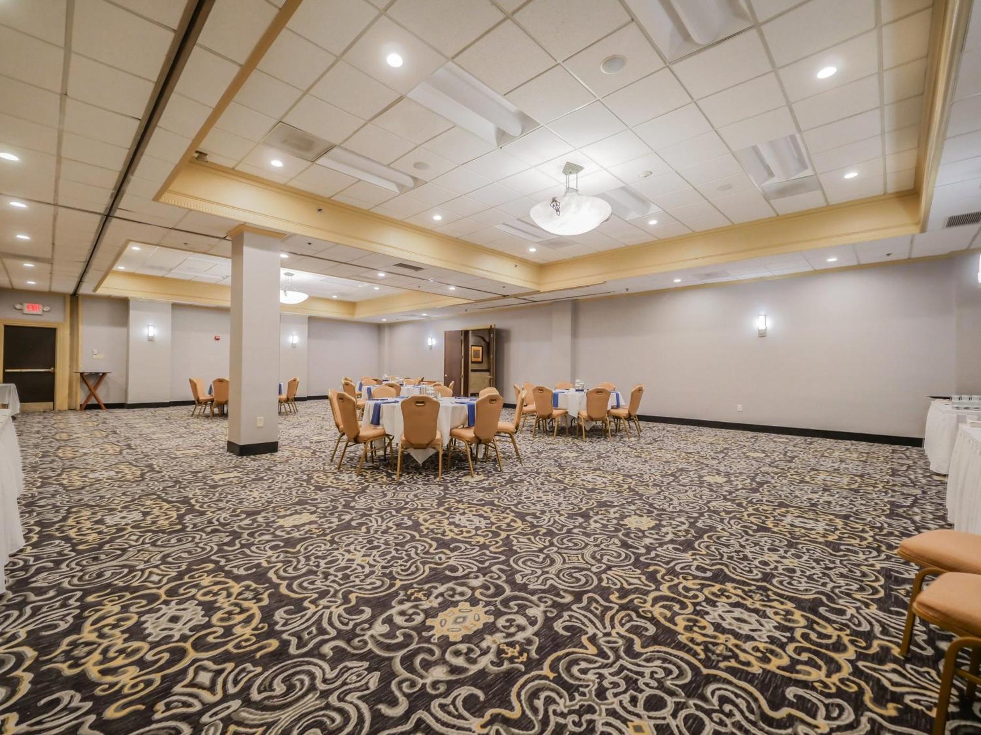 Готель Crowne Plaza Cleveland Airport By Ihg Міддлберґ-Гайтс Екстер'єр фото